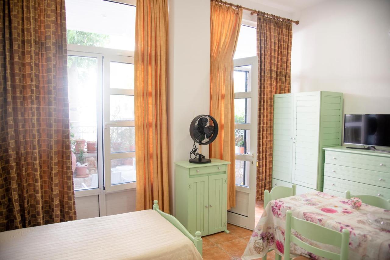 Stavros Studio Apartment In Koszalin Eksteriør bilde